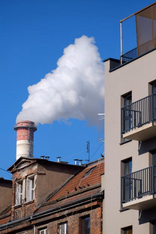 Guia: Como reagir a problemas com Emissão de Fumos e Deposição de Fuligem em torno de Habitações